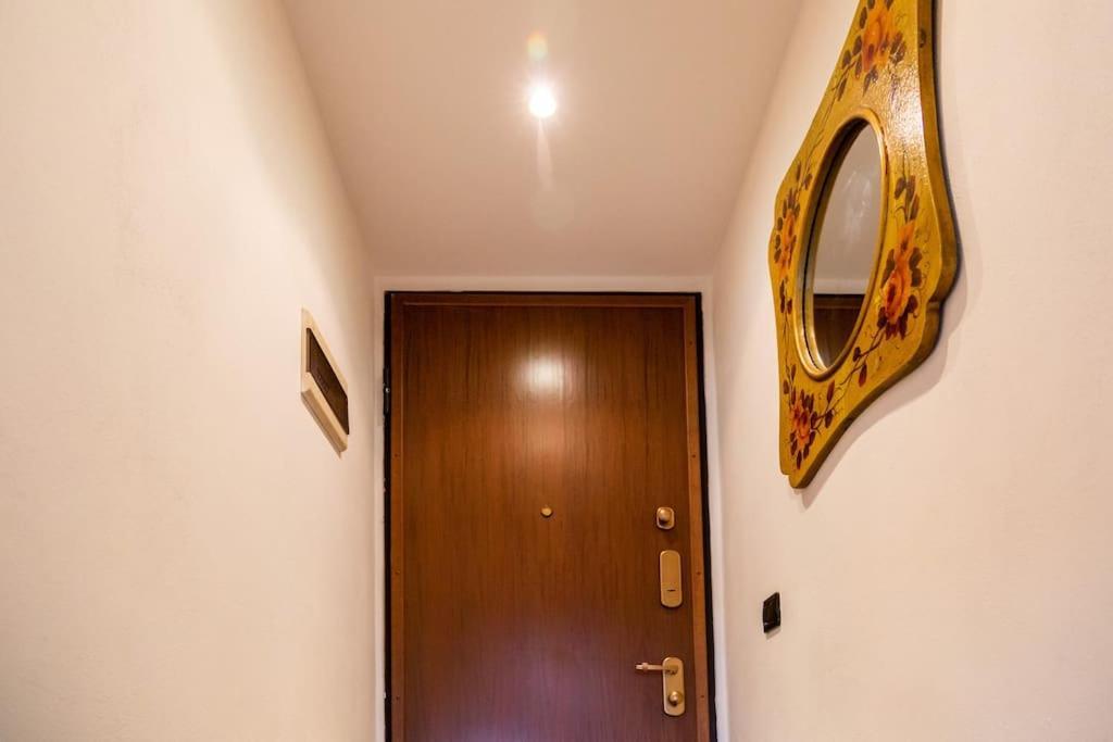 2 Min Da Porta Genova - Elegante Bilocale Apartment Milano Ngoại thất bức ảnh