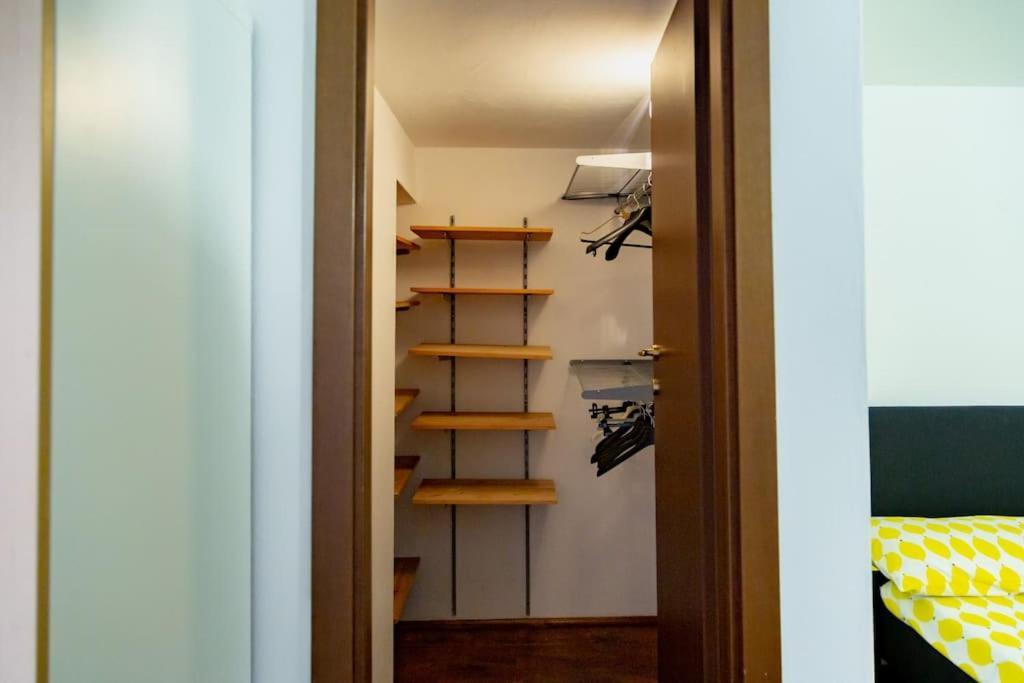 2 Min Da Porta Genova - Elegante Bilocale Apartment Milano Ngoại thất bức ảnh